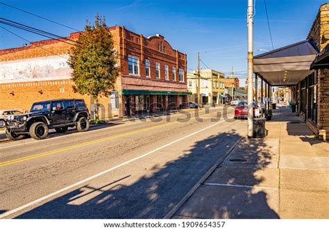 branquinha gemendo|Lamerica Koushik in Clayton, North Carolina.